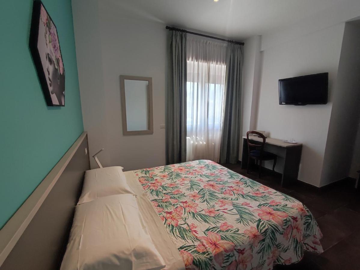 Triple Room,1405661306:JPEG