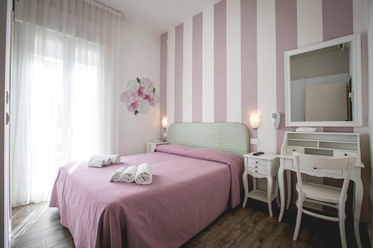 Double Room with Balcony,1408880663:JPEG