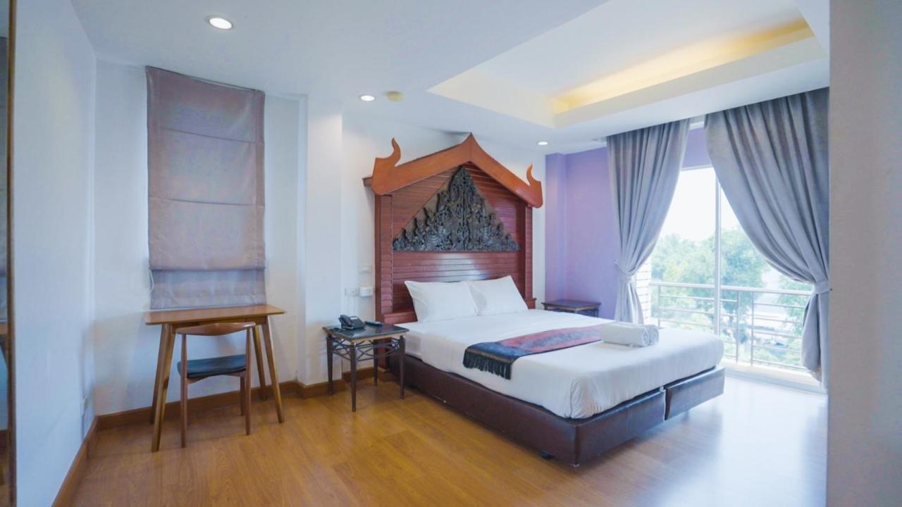 Deluxe Double Room Balcony,1421112603:JPEG