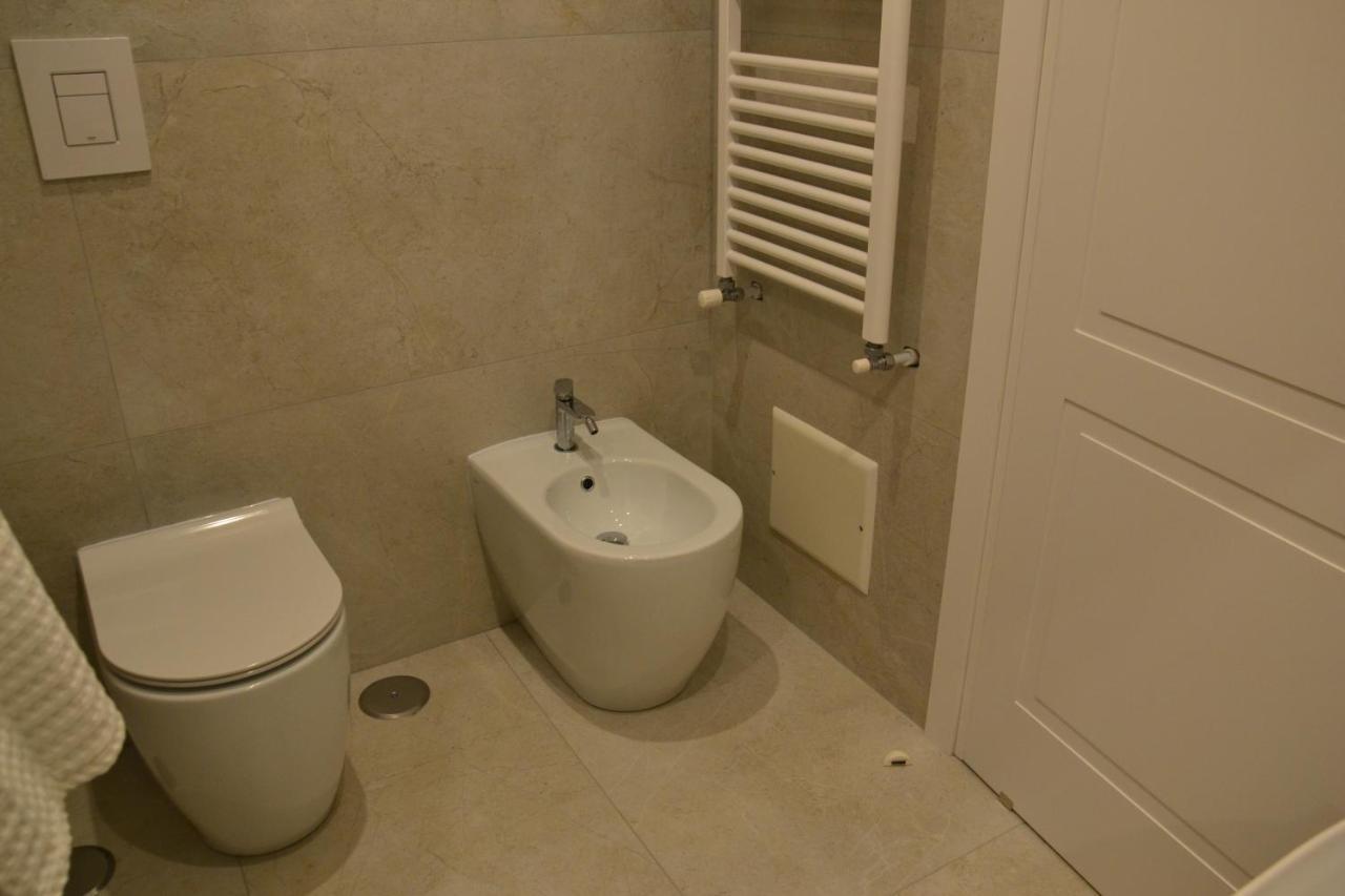 Deluxe Double Room with Balcony,1418354772:JPEG