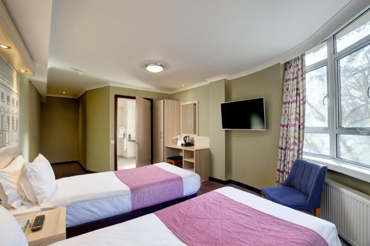 Twin Room,1488130360:JPEG
