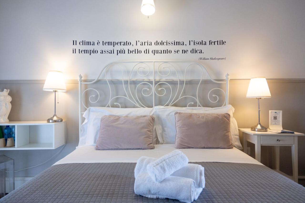 Double Room with Balcony,1556224972:JPEG