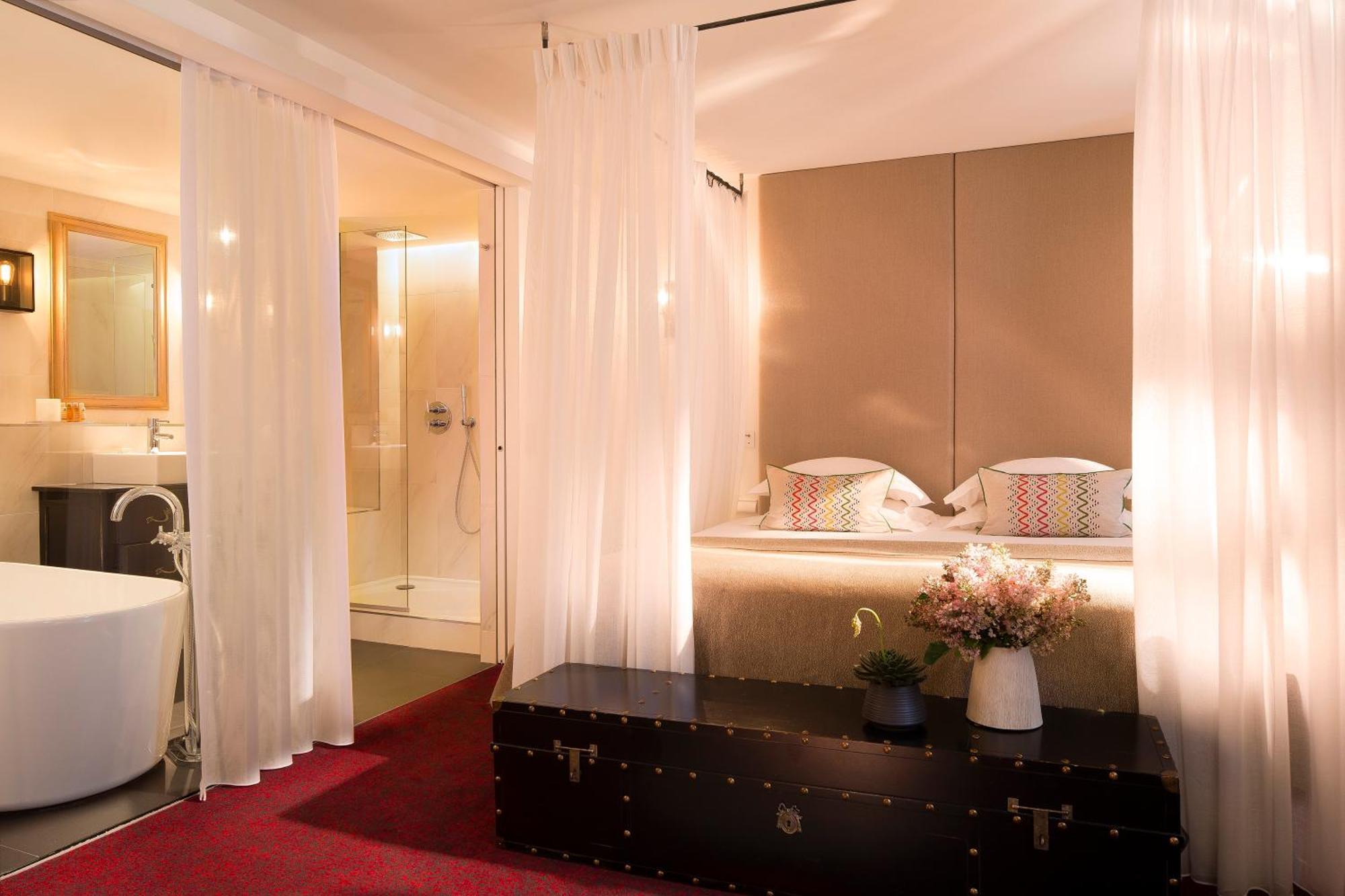 Deluxe Double or Twin Room,78990669:JPEG