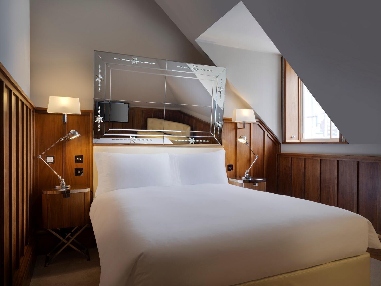 Queen Room - Edwardian/High Floor,1410568253:JPEG