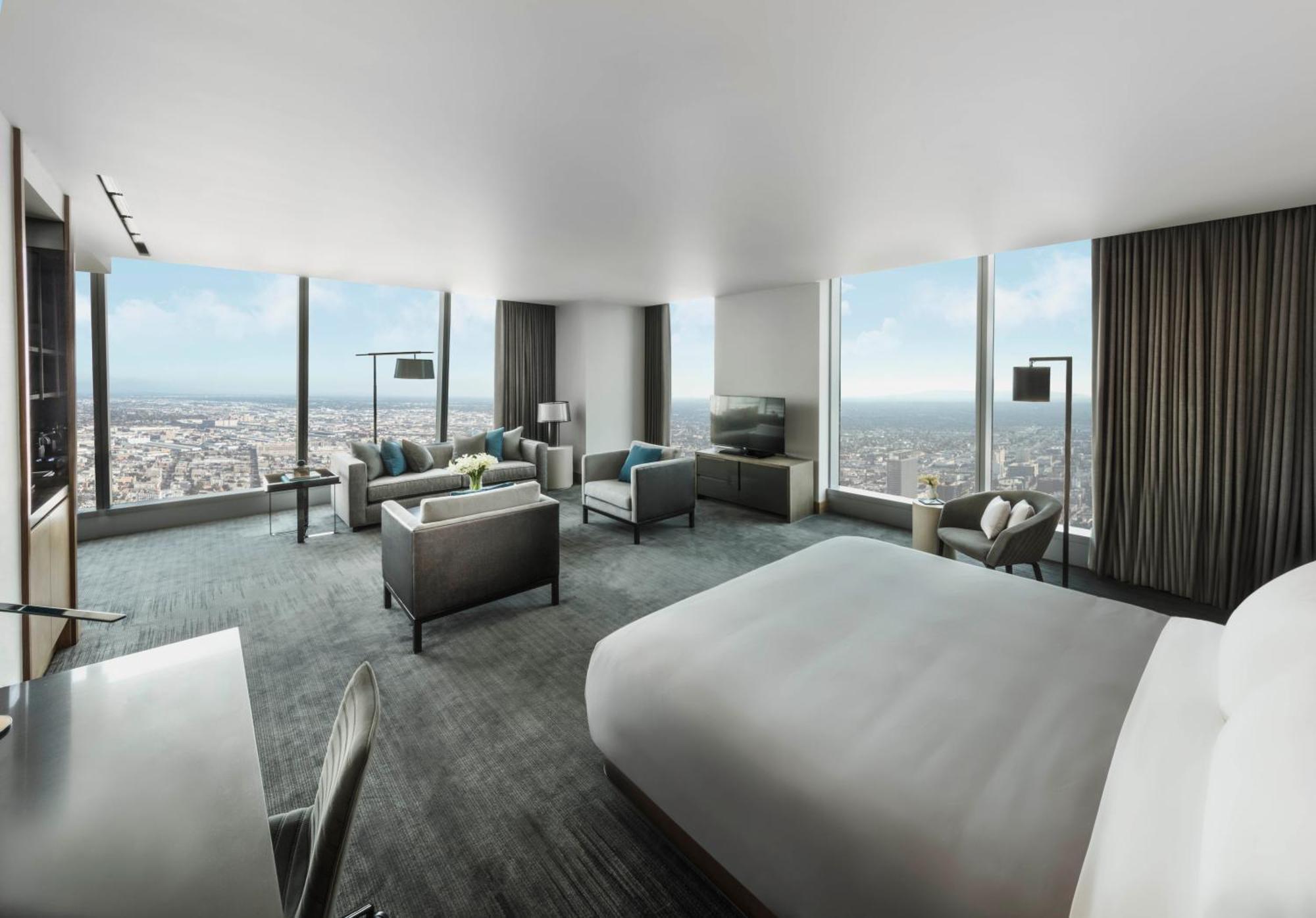 King Suite with City View,1550061907:JPEG