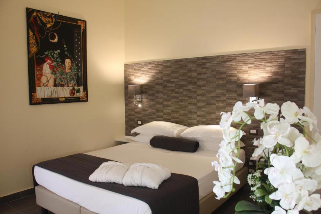 Standard Double or Twin Room,1467494222:JPEG