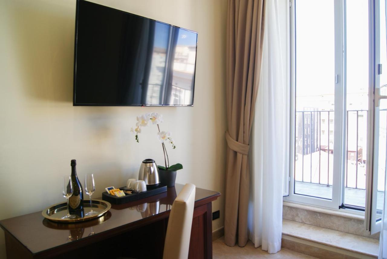 Suite with Balcony,1481556053:JPEG