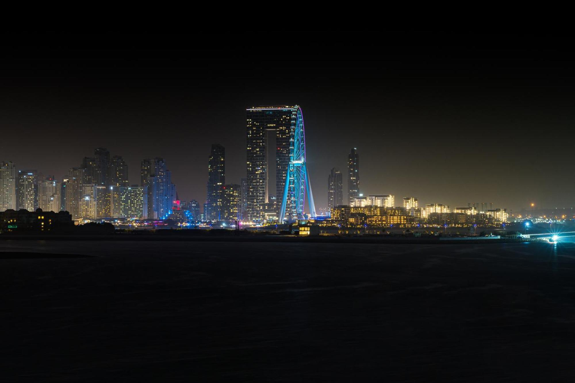 Appartamento Familiare con 3 Camere da Letto e Accesso Spiaggia Privata