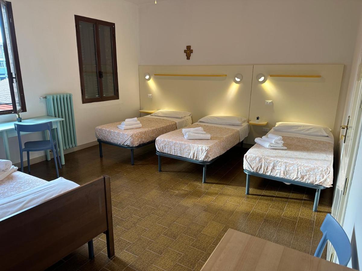 Quadruple Room with Private Bathroom,1480220789:JPEG