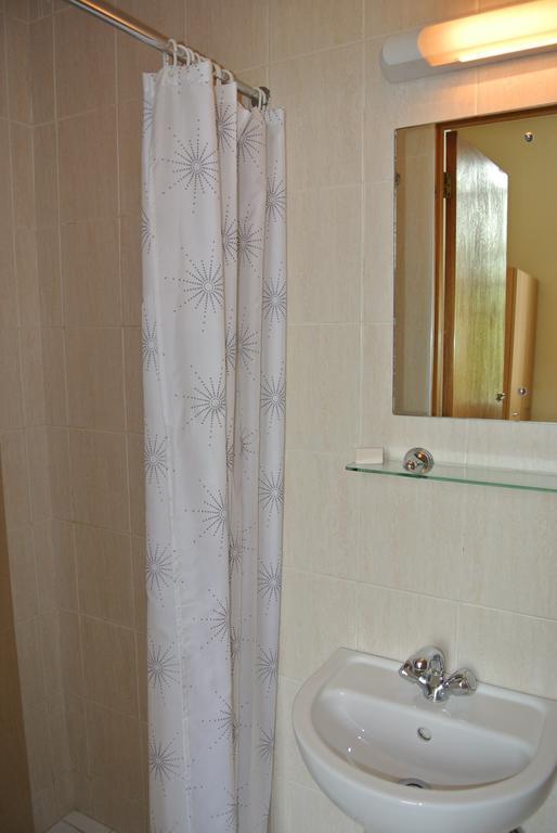 Camera Singola Basic con Bagno in Comune