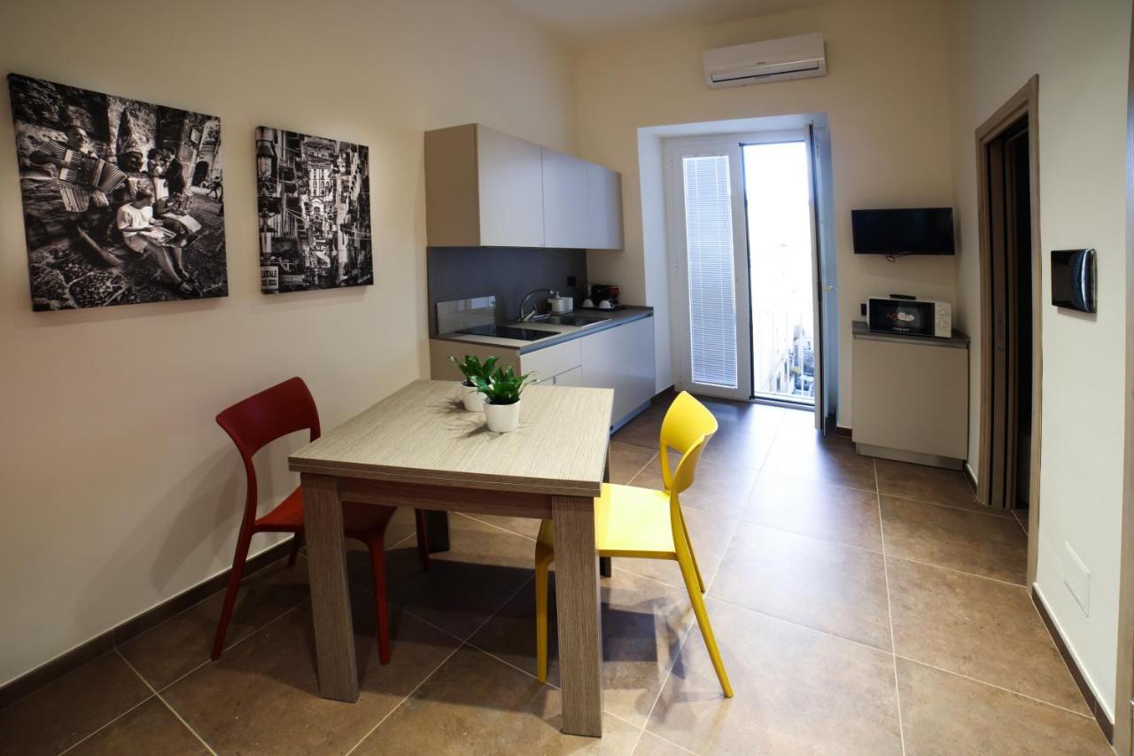 Family Room with Balcony,1486680547:JPEG