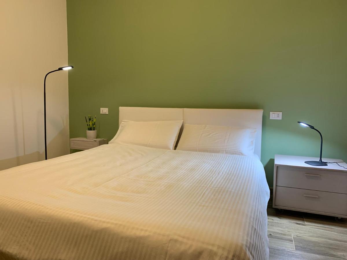 One-Bedroom Apartment,1500624424:JPEG