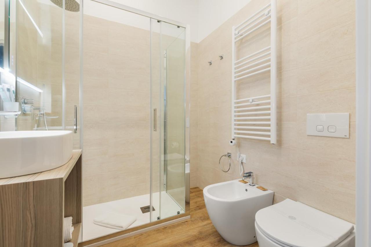 Standard Double Room,1489413391:JPEG