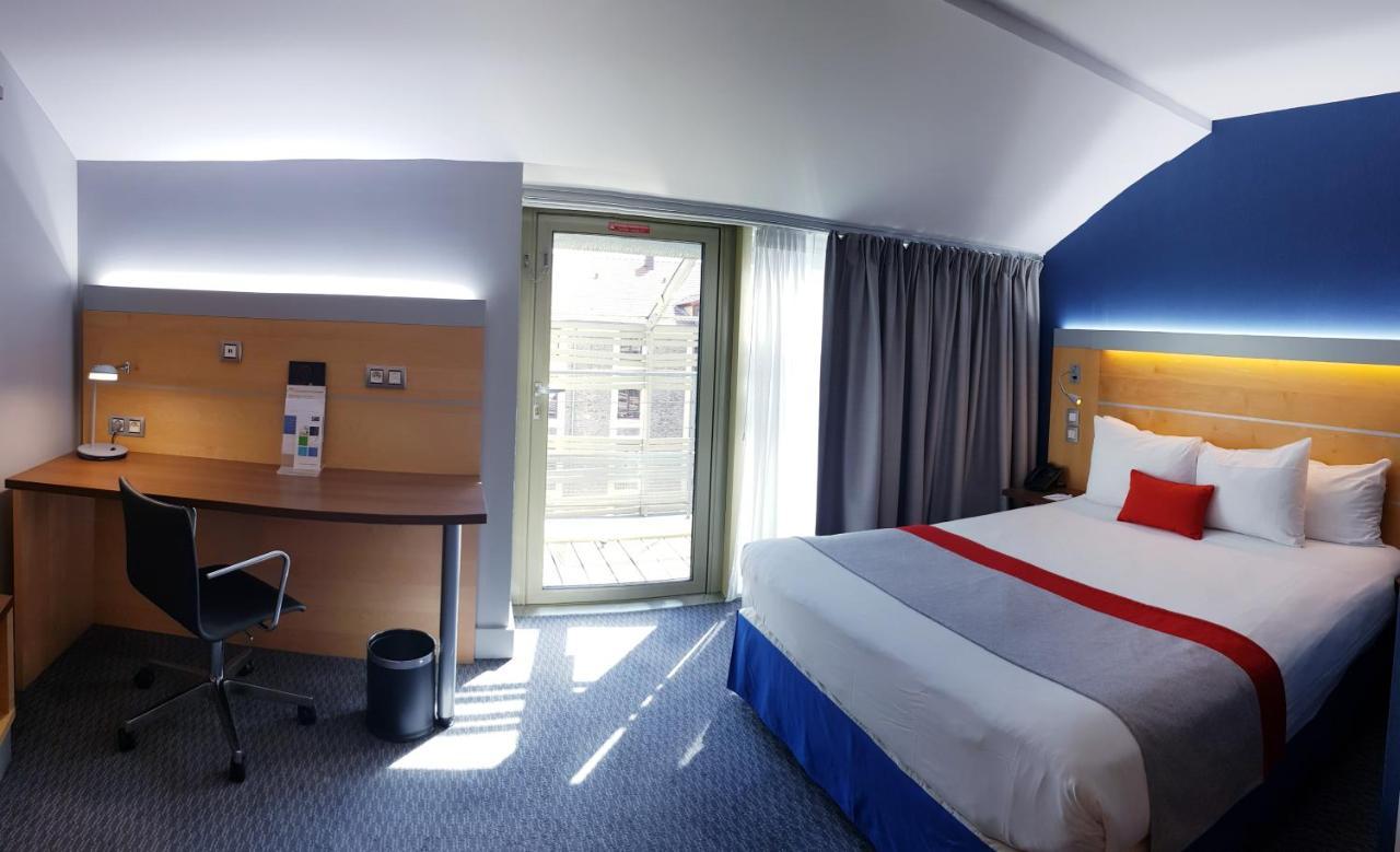 Suite Matrimoniale con Vista sul Canale e Balcone