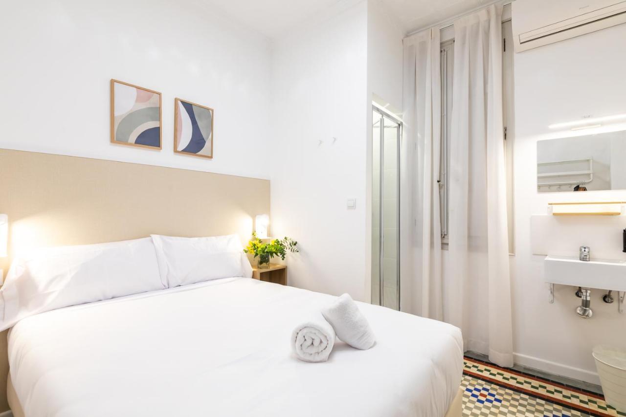 Double Room with Shared Bathroom,1499239837:JPEG