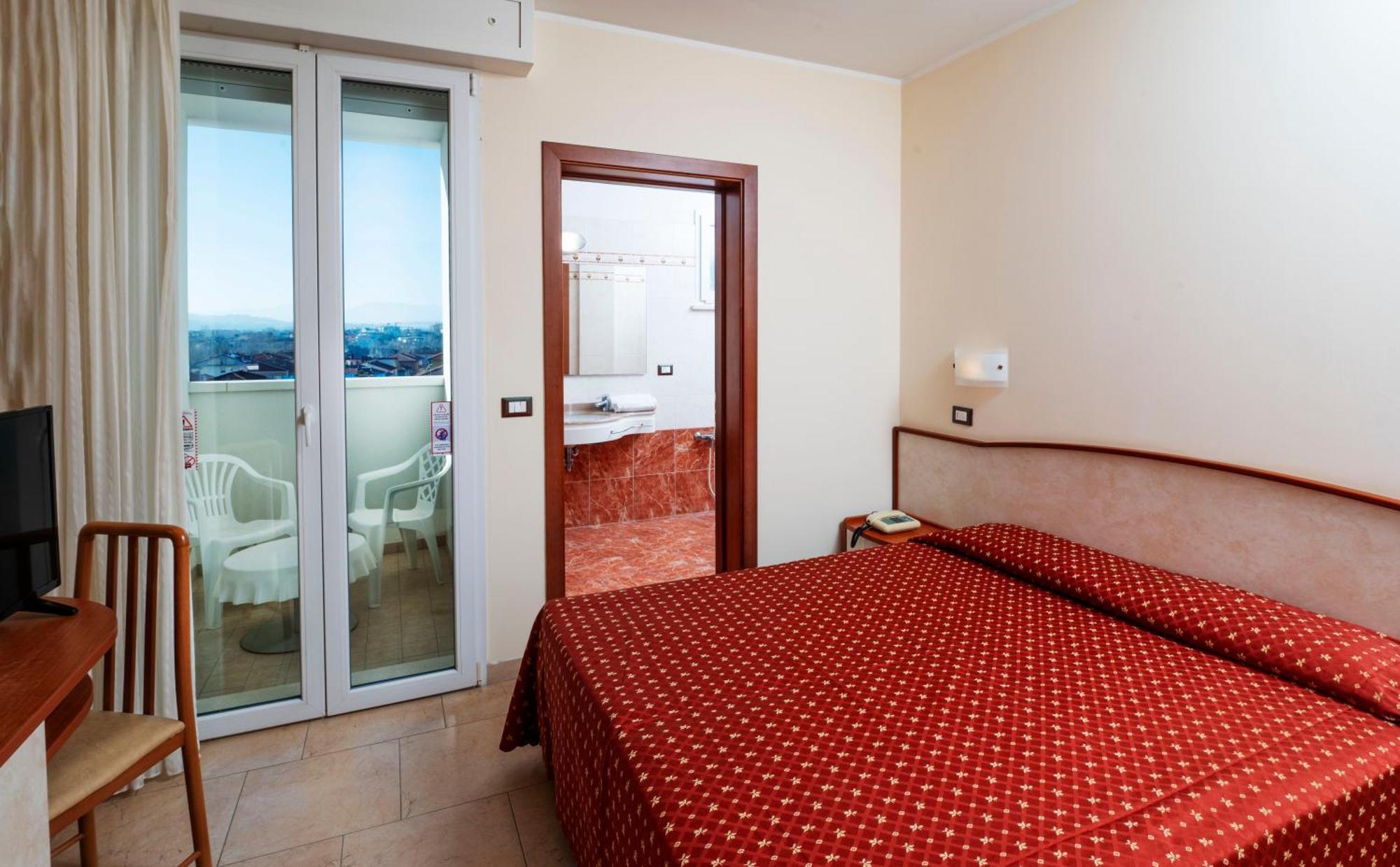 Standard Double or Twin Room,1499996680:JPEG