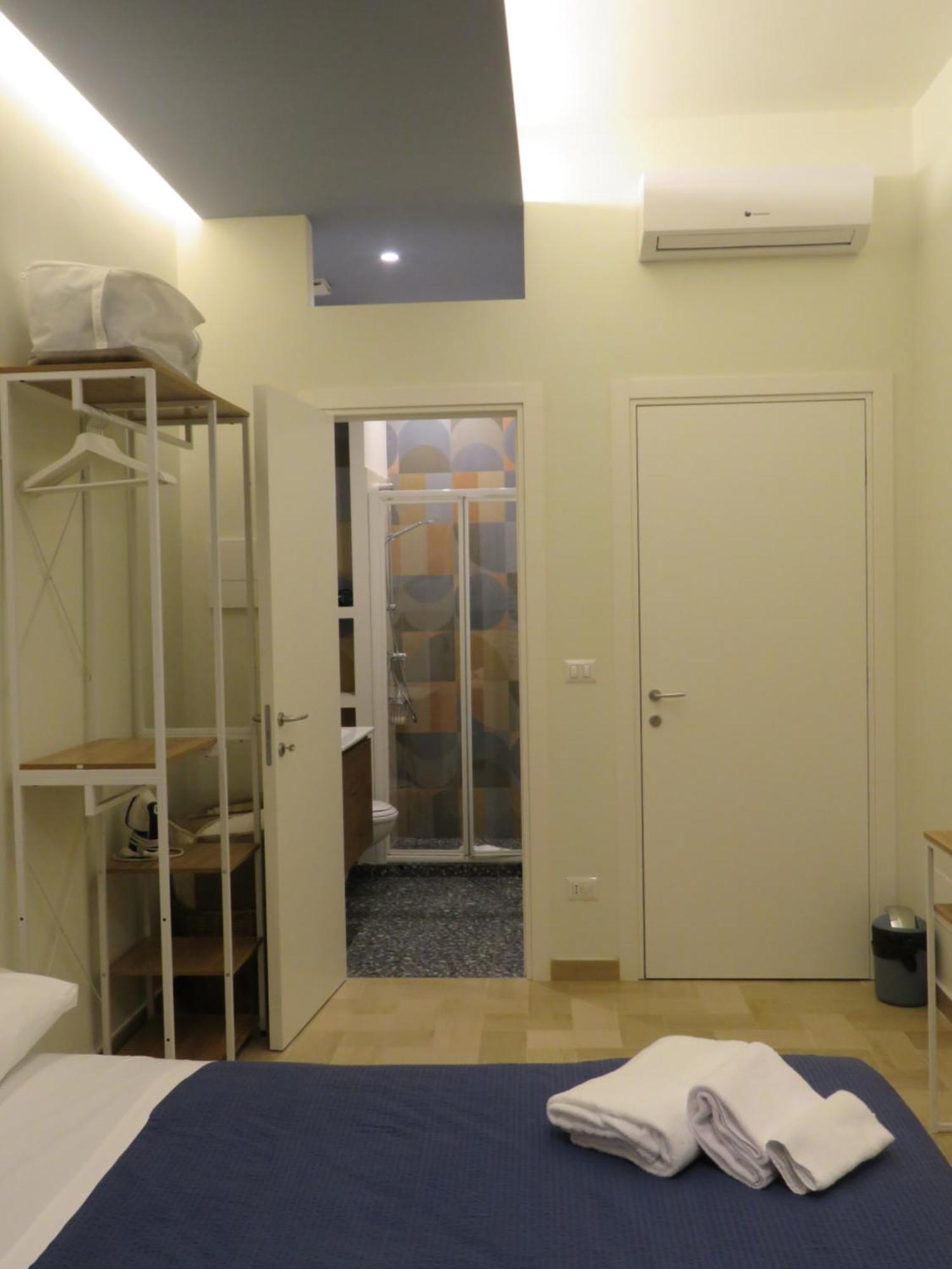 Double Room with Private Bathroom,1506351484:JPEG