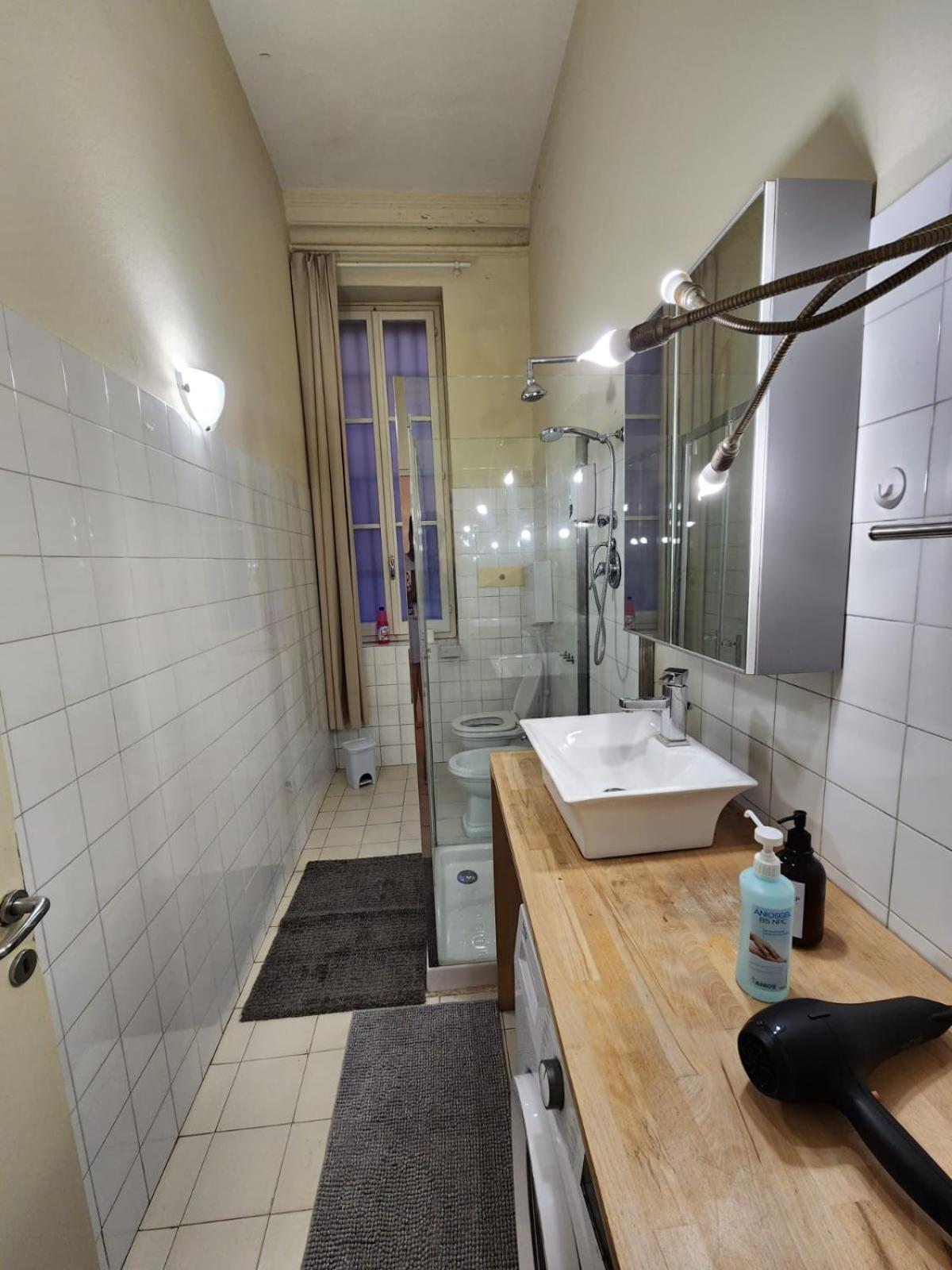 Camera Matrimoniale Standard con Bagno in Comune