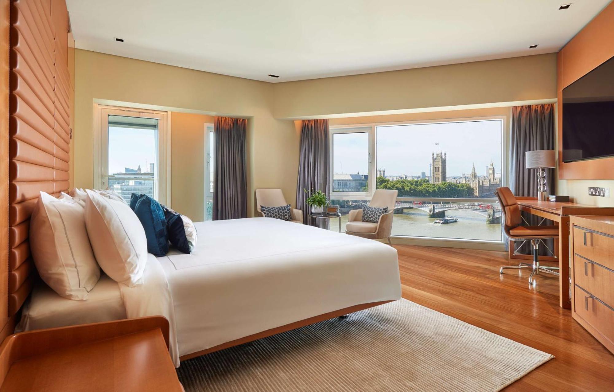 Suite con 2 Camere da Letto, Balcone e Vista Fiume