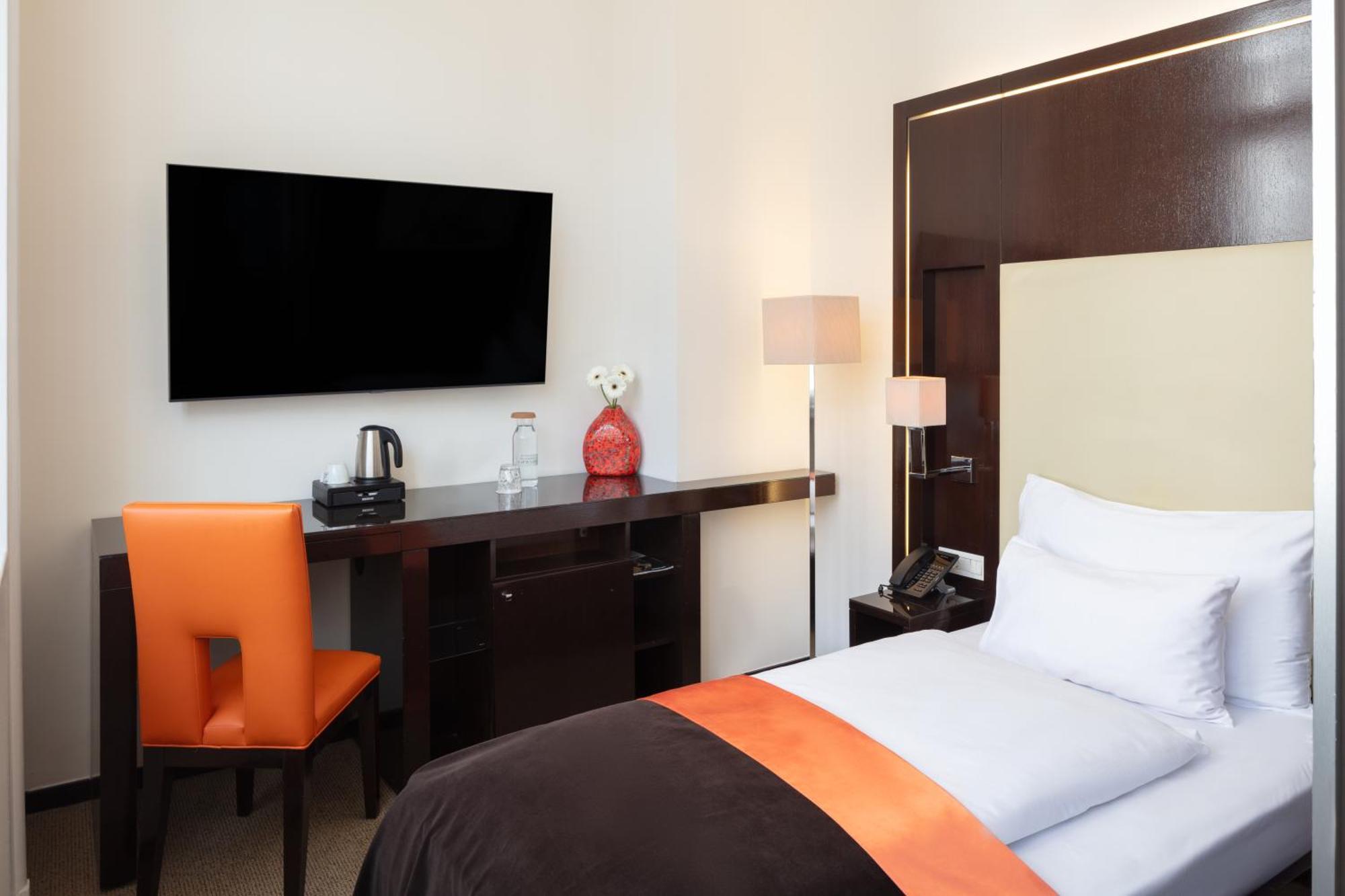Superior Single Room,1516422682:JPEG