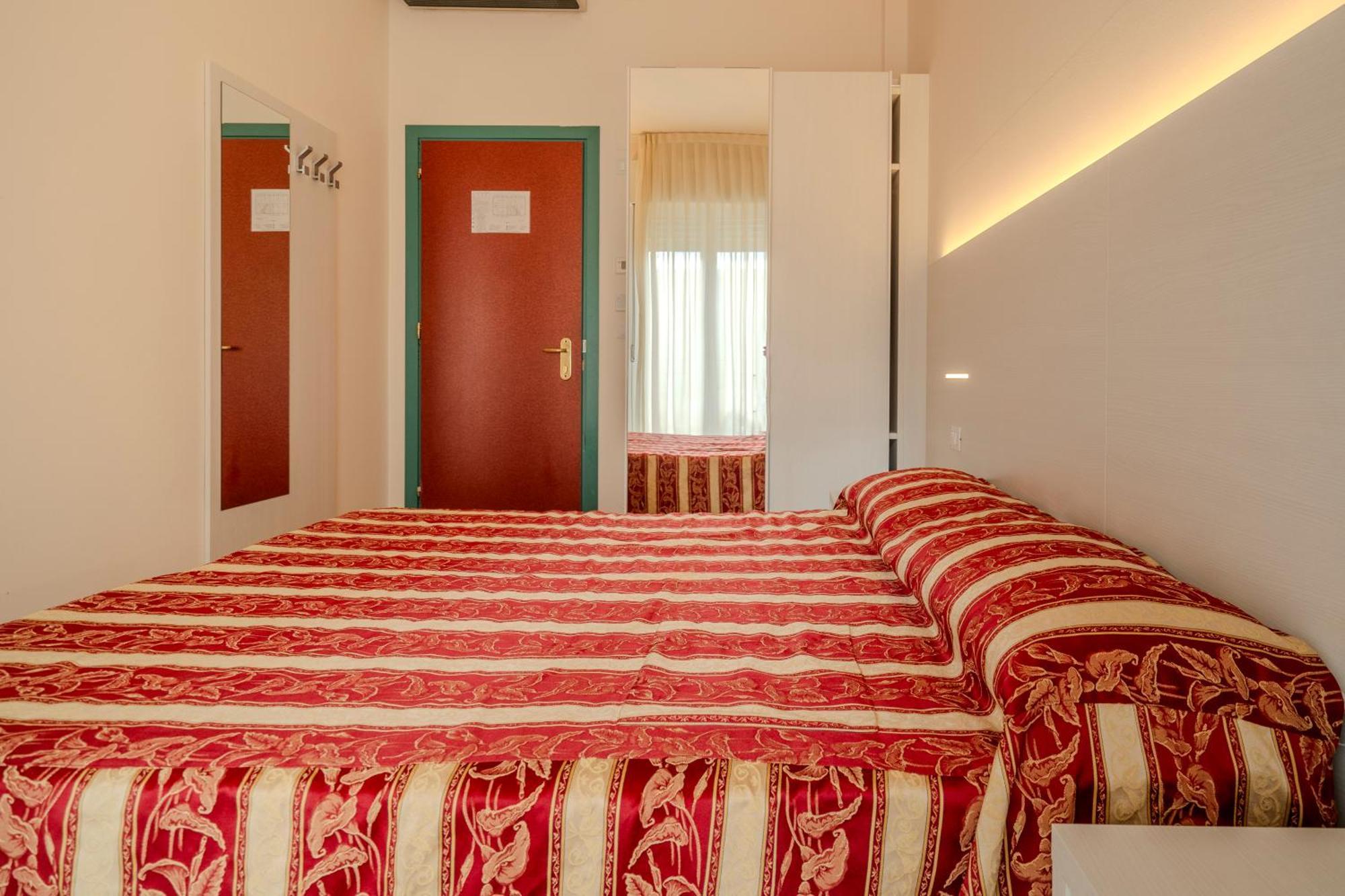 Family Room with Balcony,1694559826:JPEG