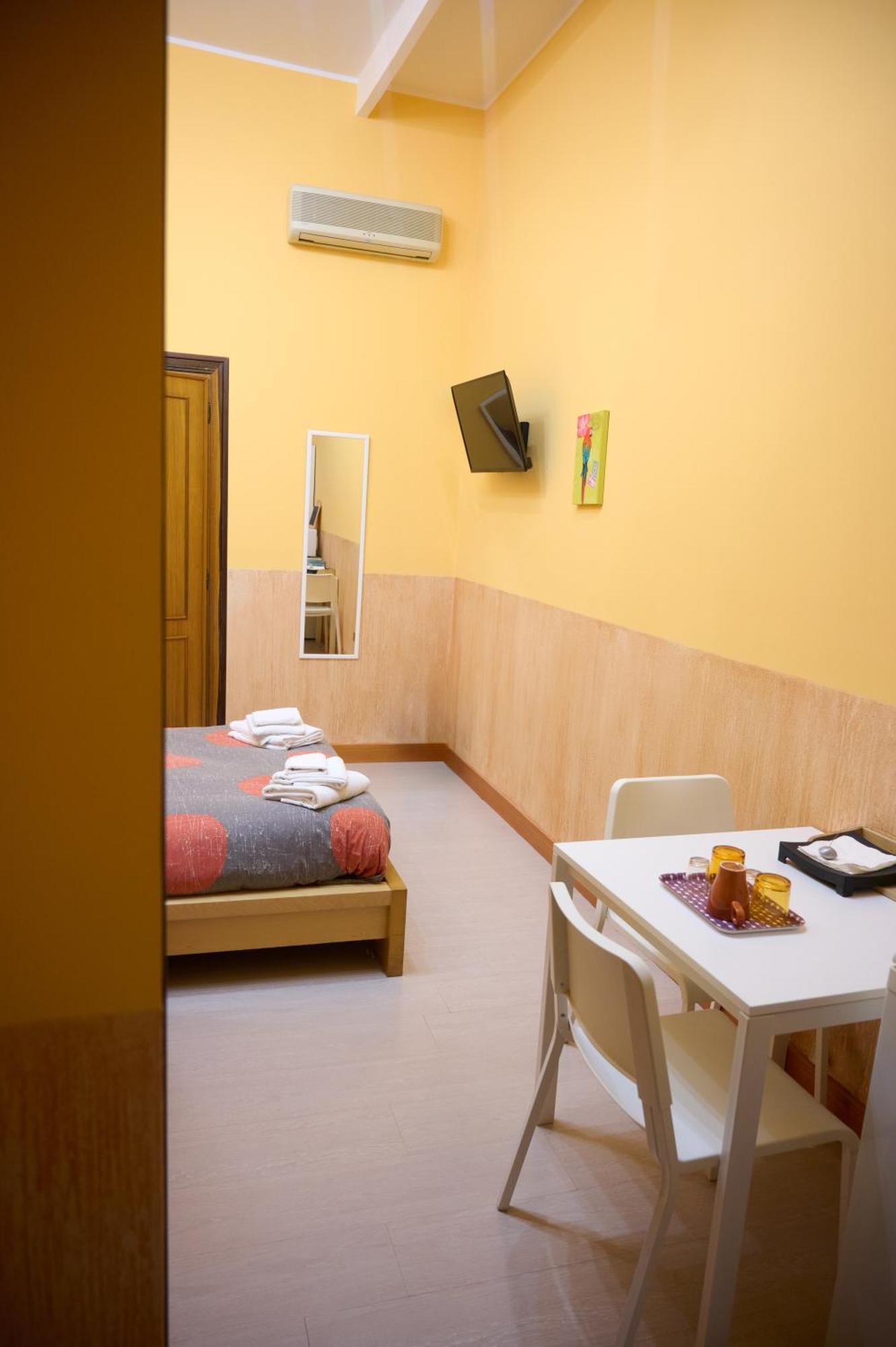 King Room,1521455638:JPEG