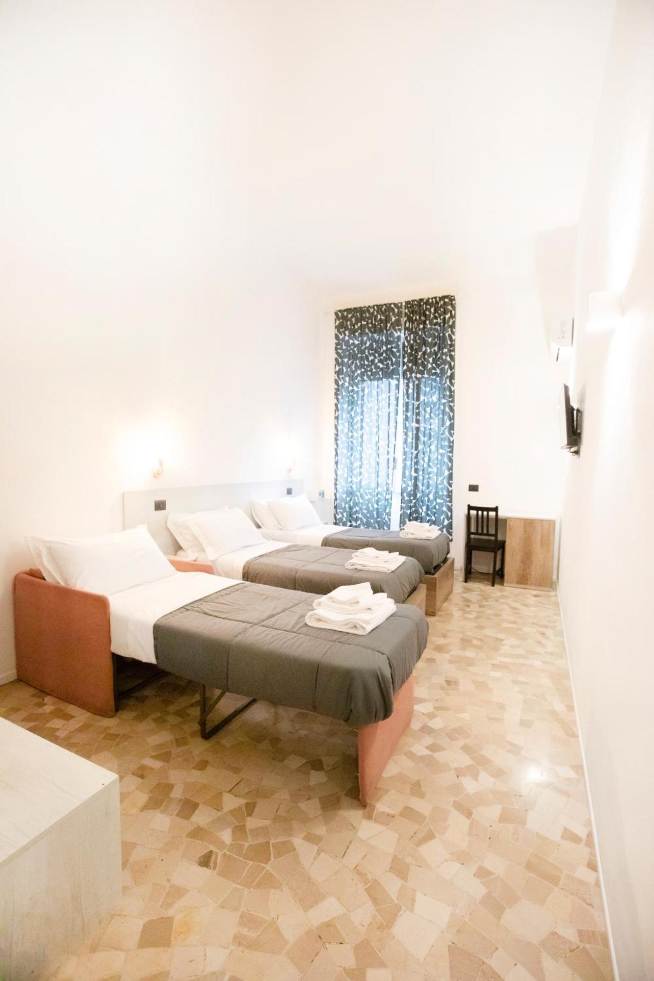 Deluxe Double or Twin Room with City View,1522406794:JPEG