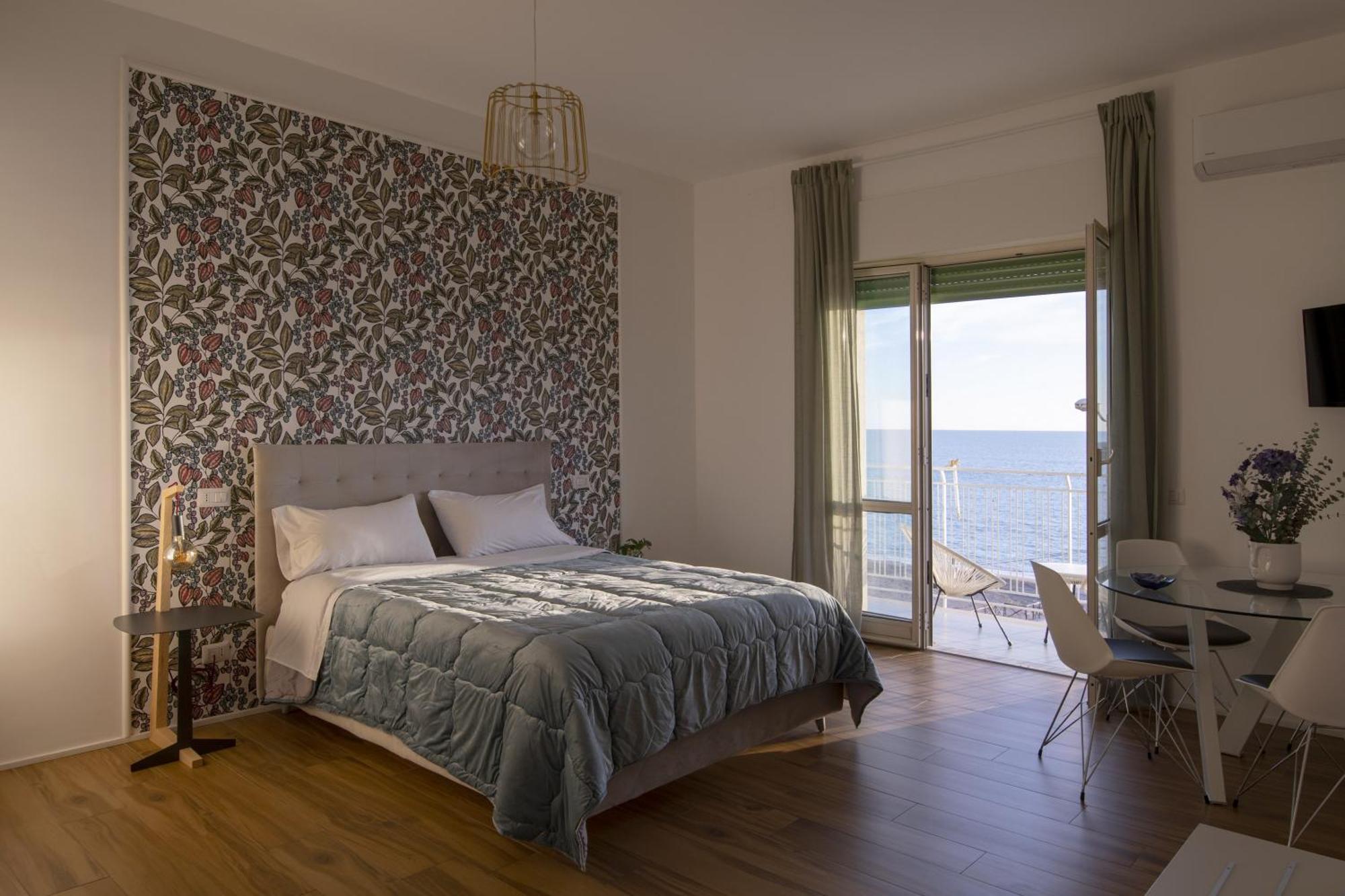 Appartamento Monolocale con Vista Mare