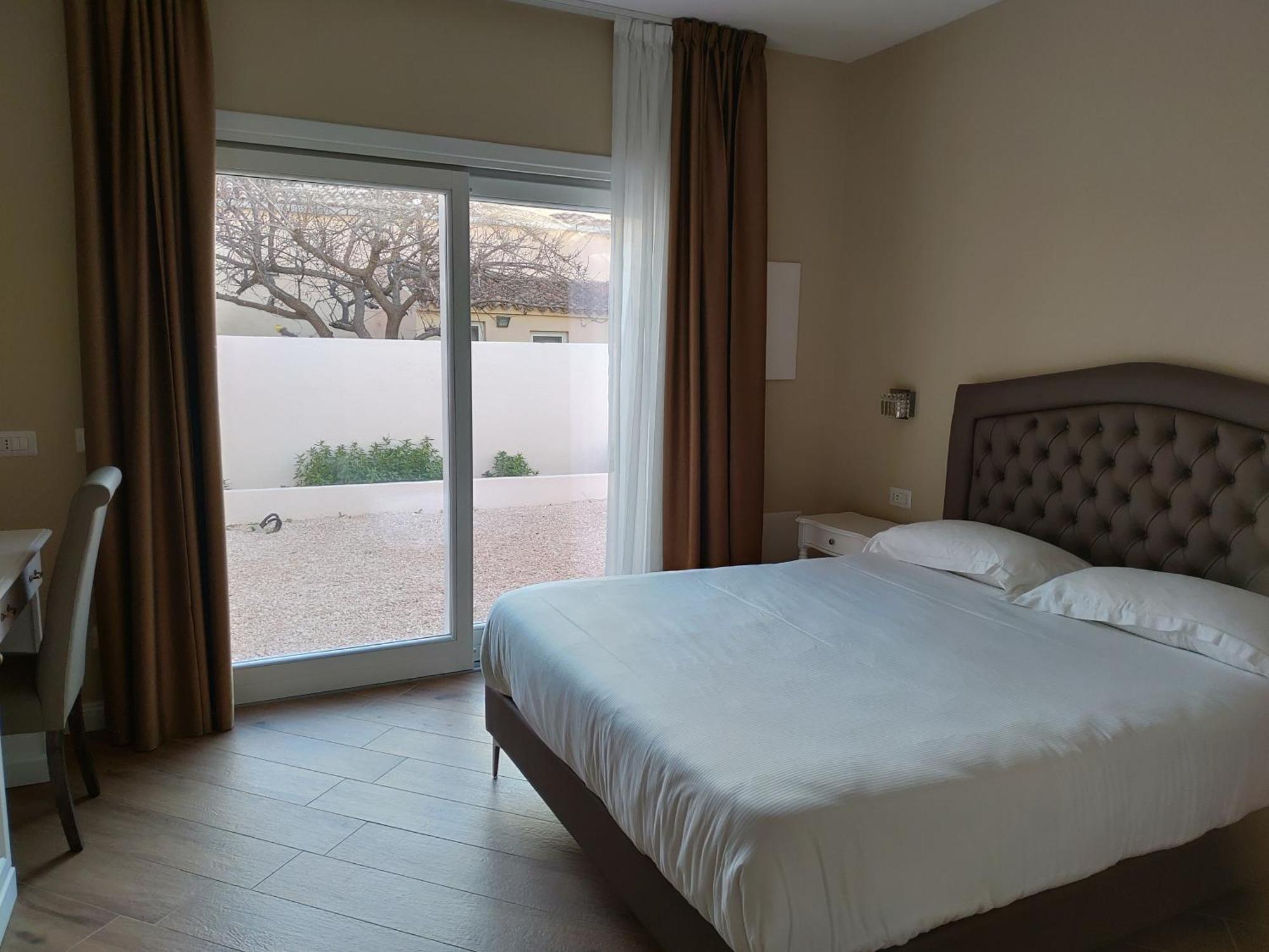 Double Room with Garden View,1527774562:JPEG