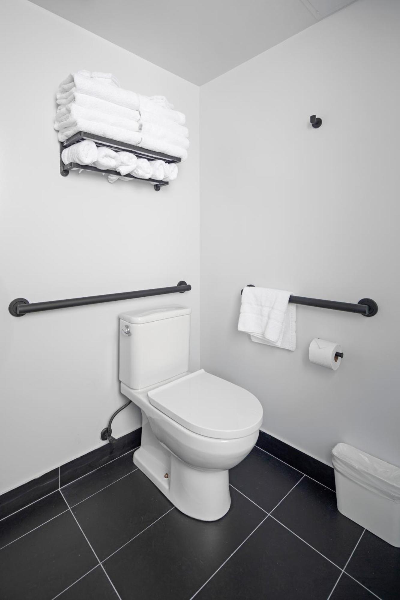 Suite con Accesso Disabili e Vista Fiume