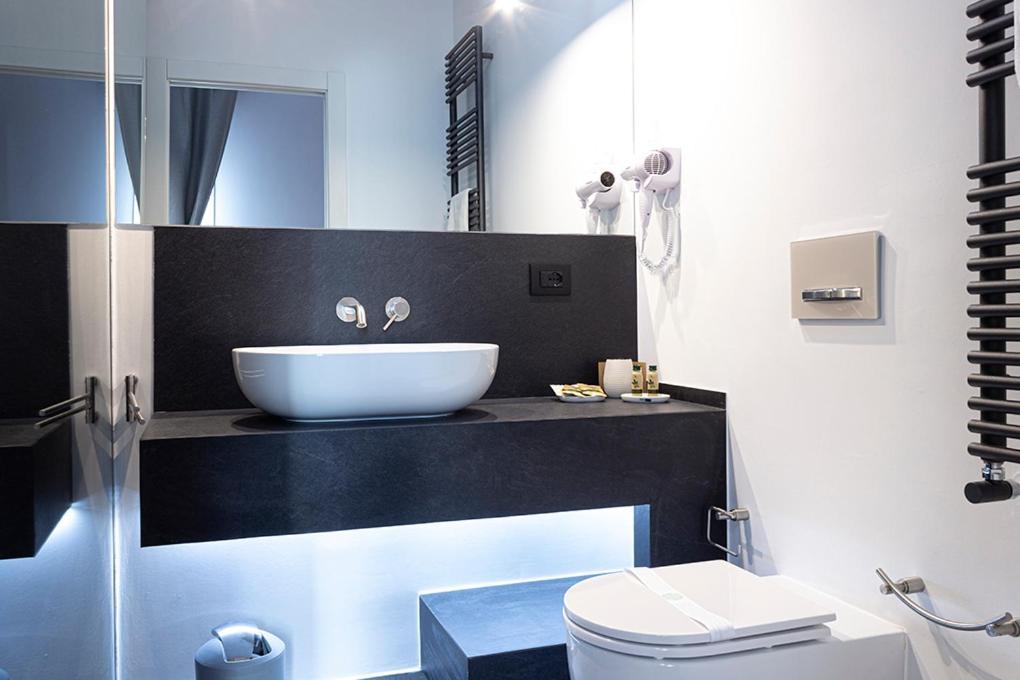 Camera Deluxe Matrimoniale/Doppia con Letti Singoli con Bagno Privato