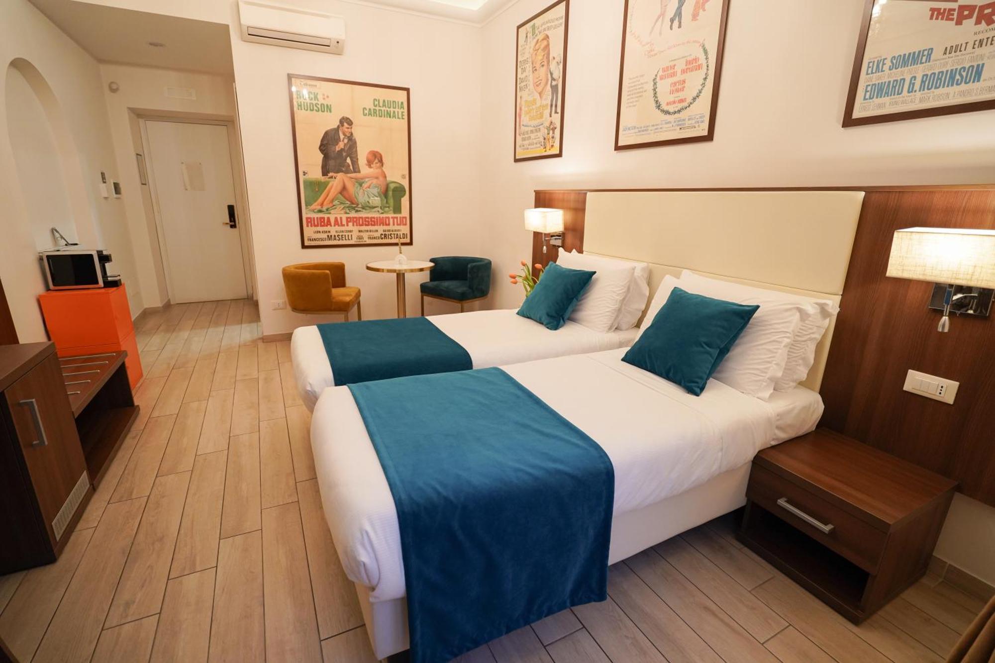 Superior Double or Twin Room,955254700:JPEG