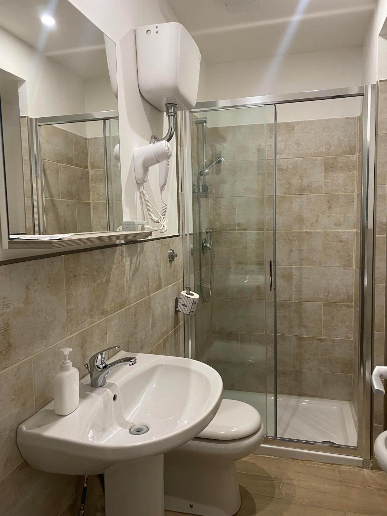 Deluxe Triple Room,1537281034:JPEG