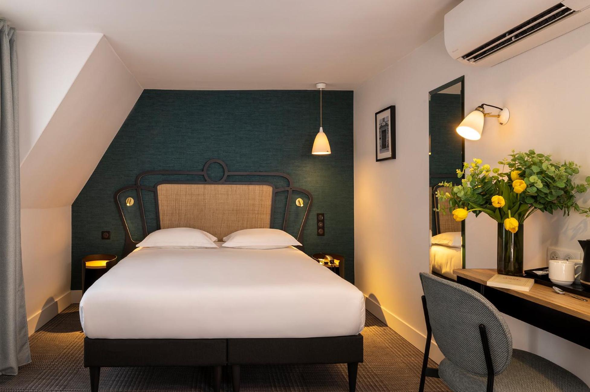 Classic Double Room,1539235135:JPEG