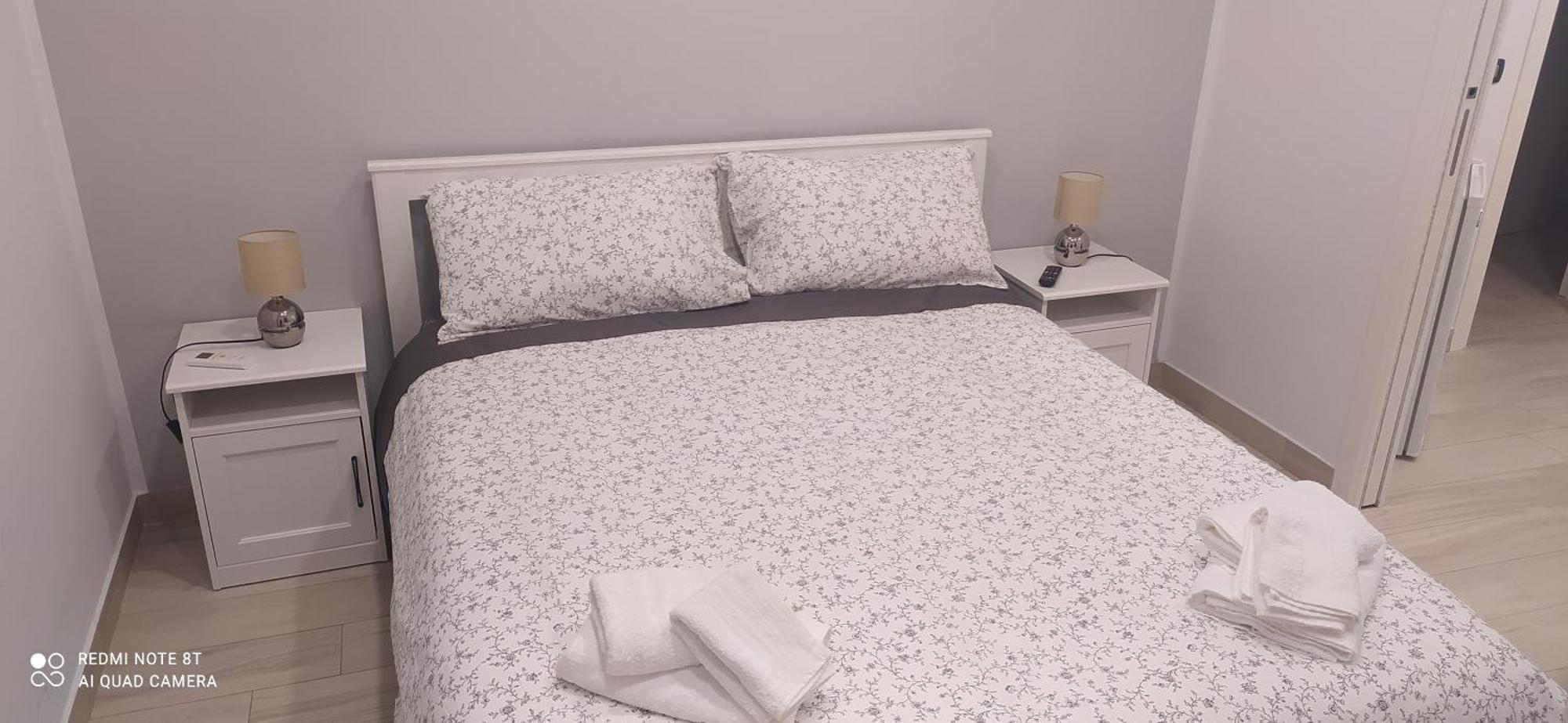 Camera Matrimoniale con Letto Supplementare