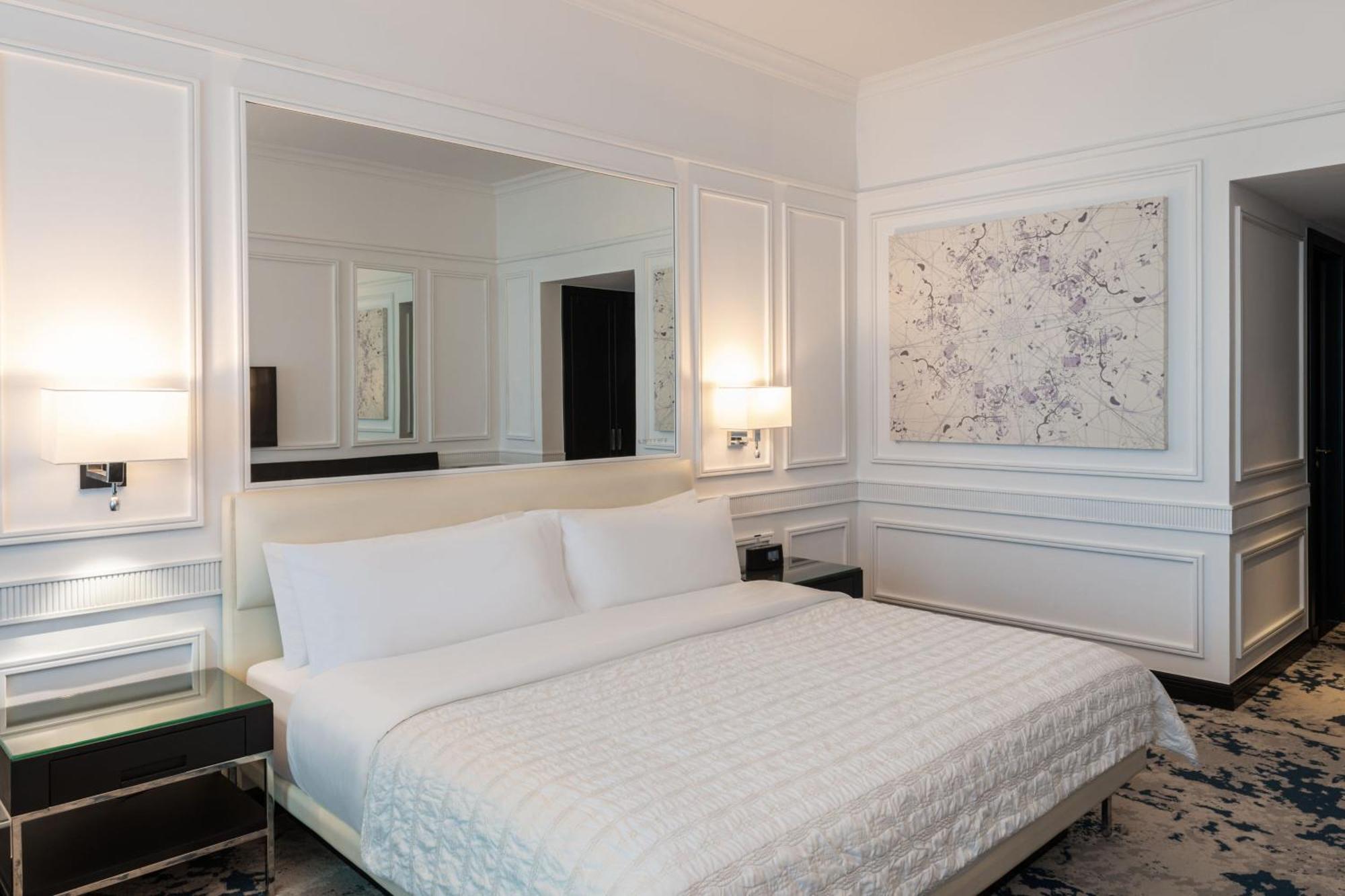 Suite Deluxe con 1 Letto King-Size, Vista Mare, Balcone e Accesso Club Lounge
