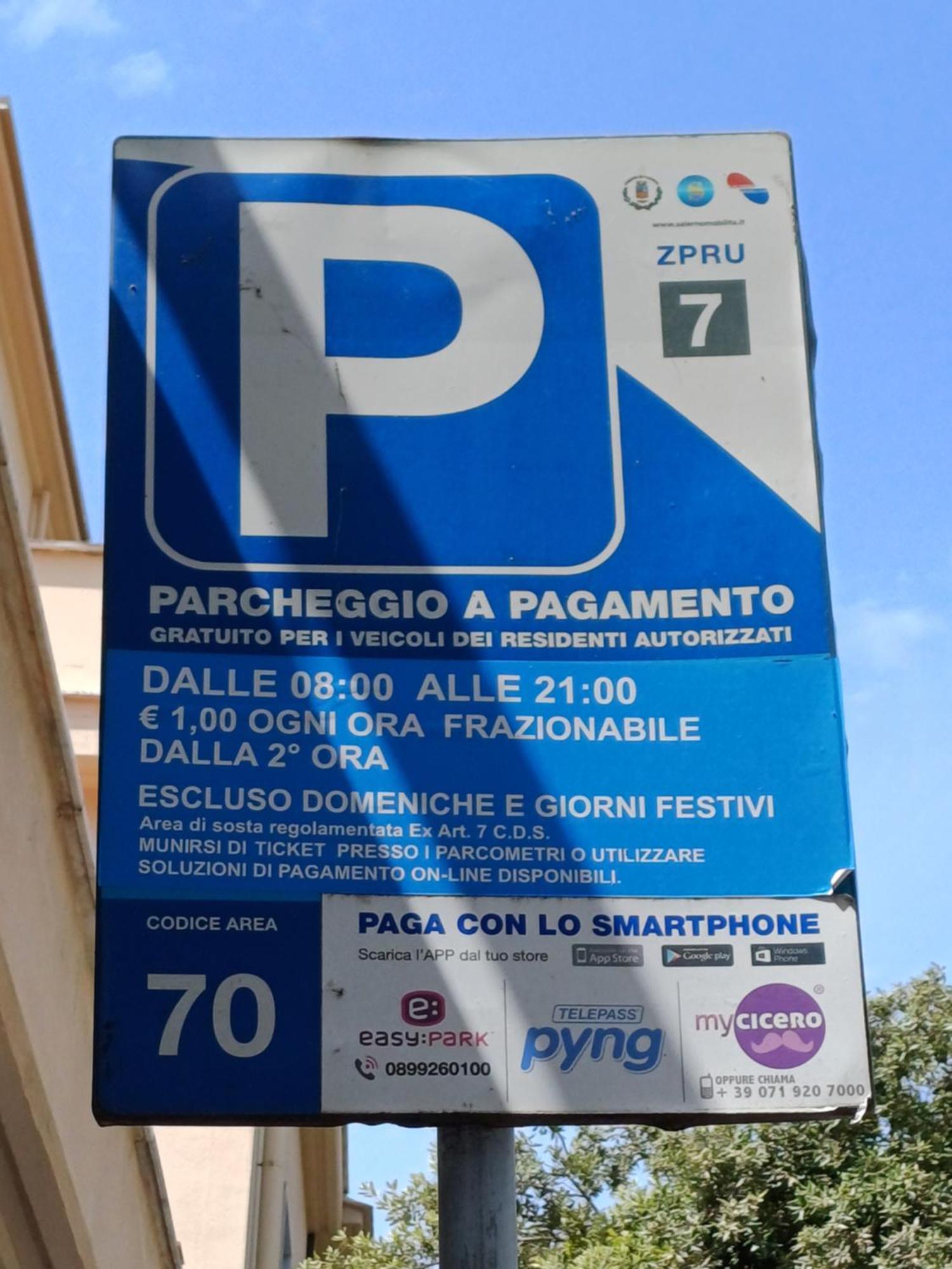 Appartamento Deluxe con 2 Camere da Letto e Balcone