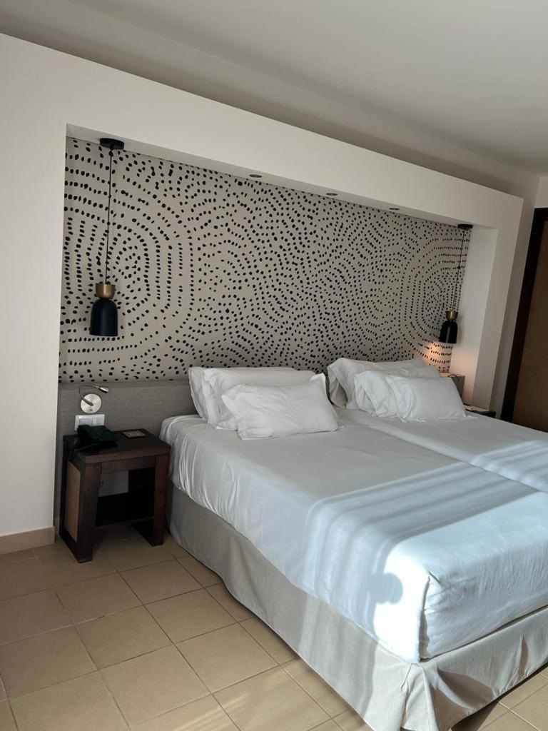 Double or Twin Room (1 Adult ),1547228278:JPEG