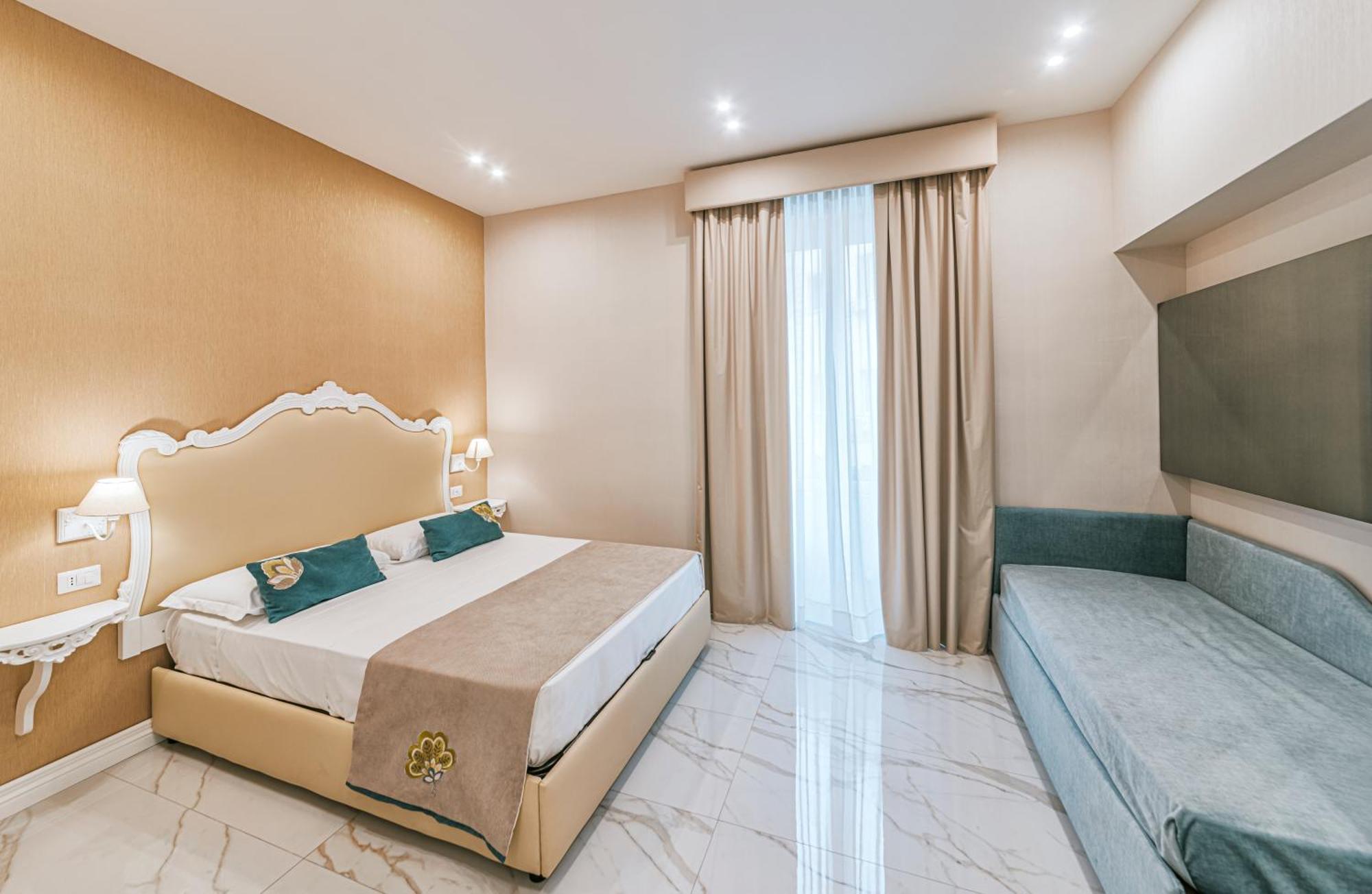 Superior Quadruple Room,1549424137:JPEG