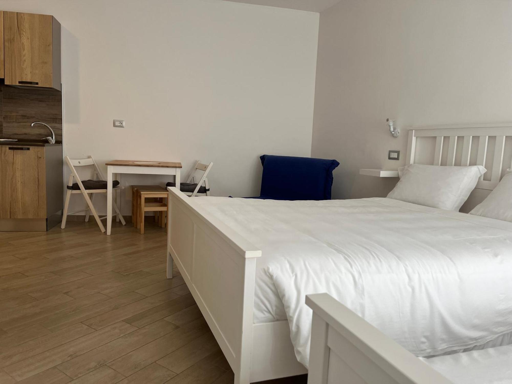 Large Double or Twin Room,1550183212:JPEG
