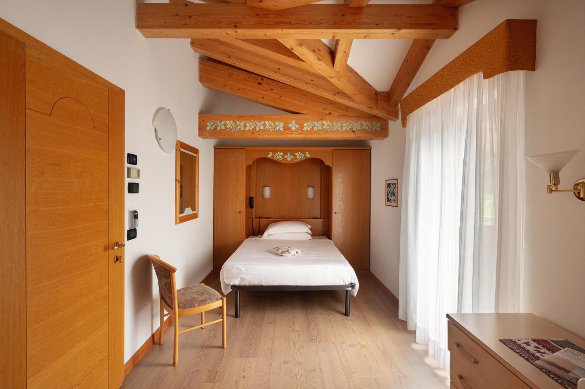 Standard Single Room,1550630629:JPEG