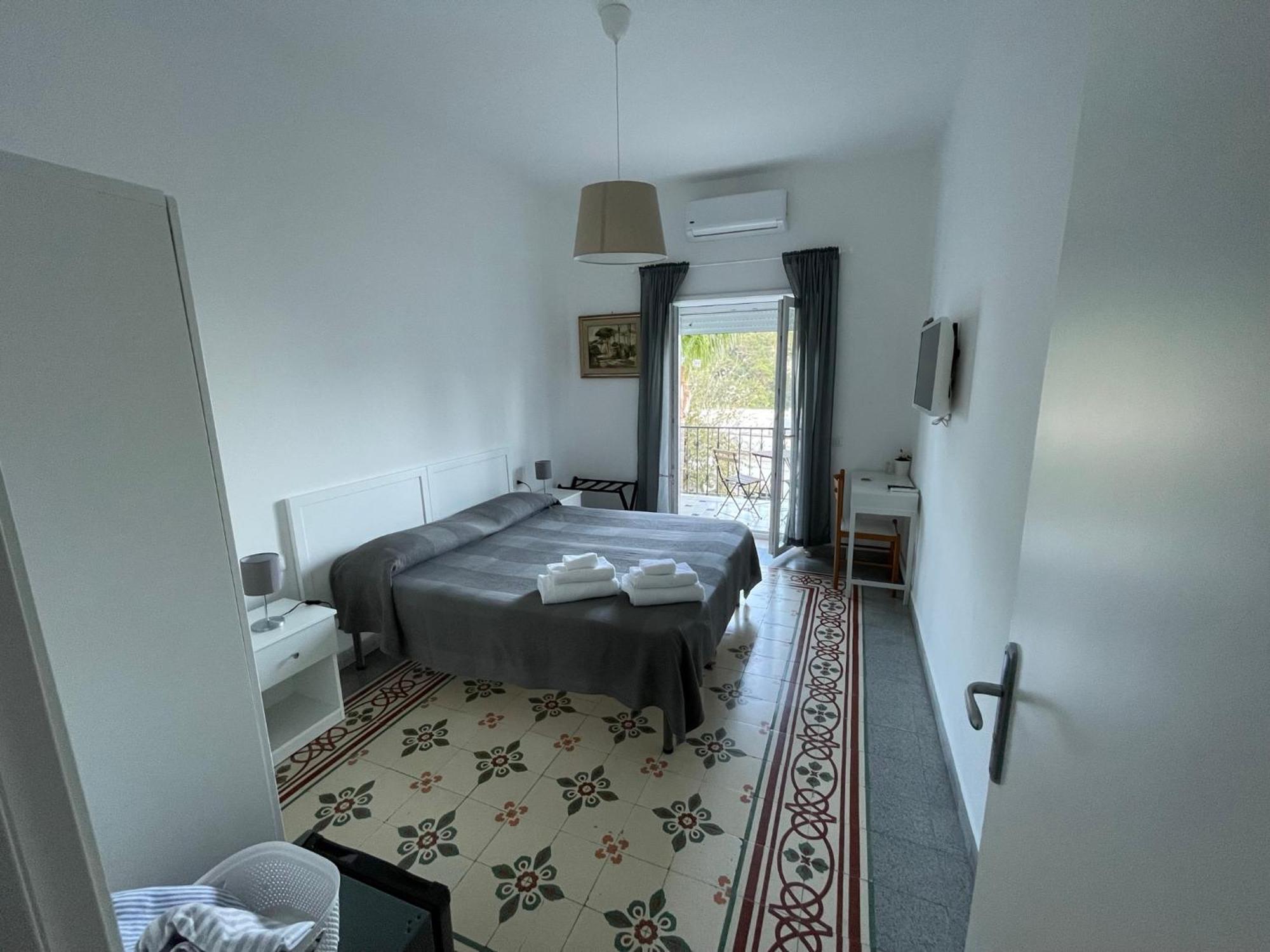 Double or Twin Room Balcony