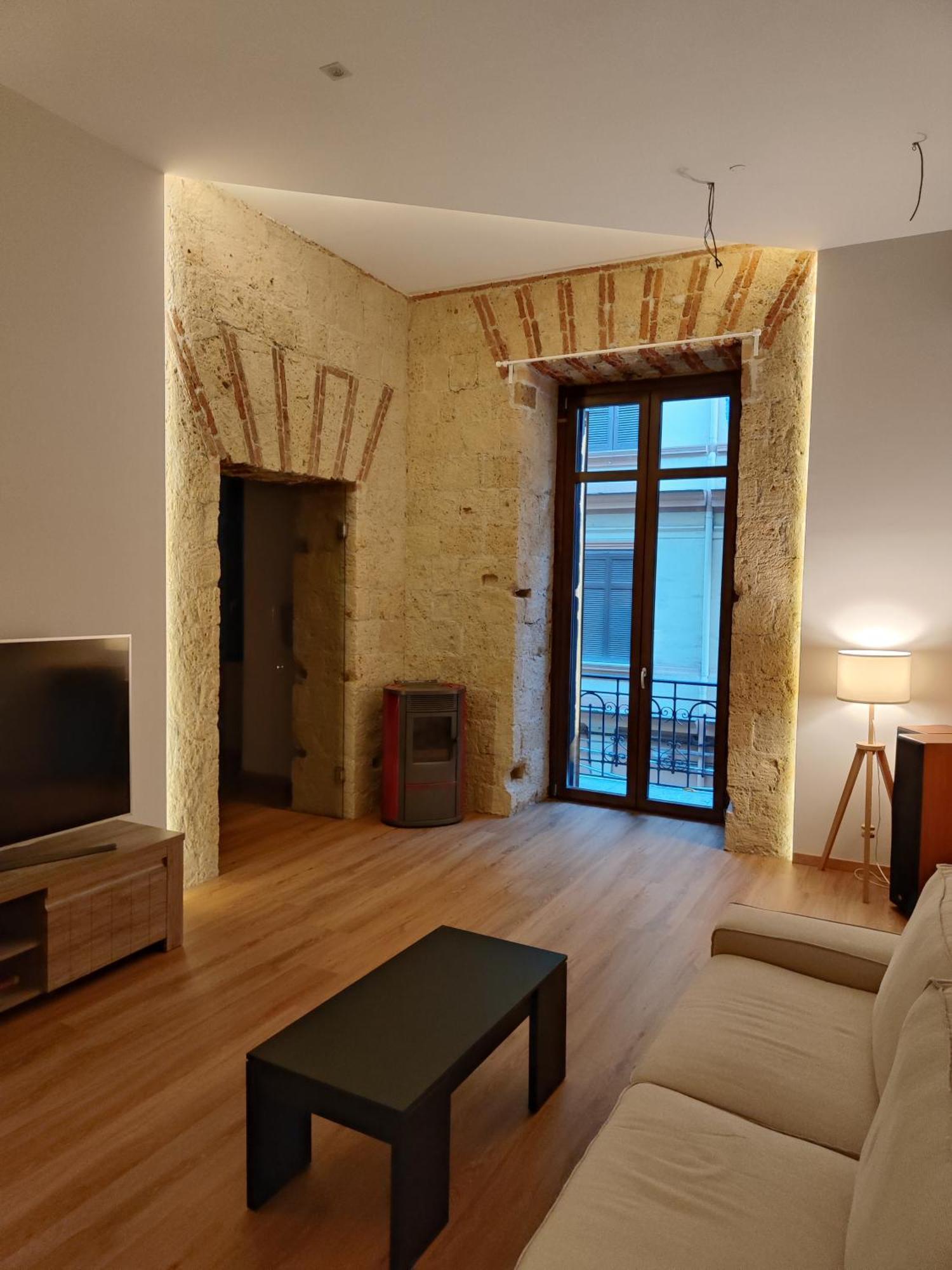 Deluxe Apartment,1553233720:JPEG