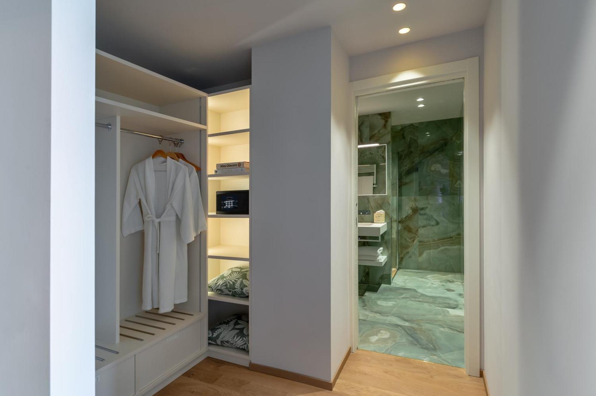 Junior Suite con Terrazza e Vista Lago