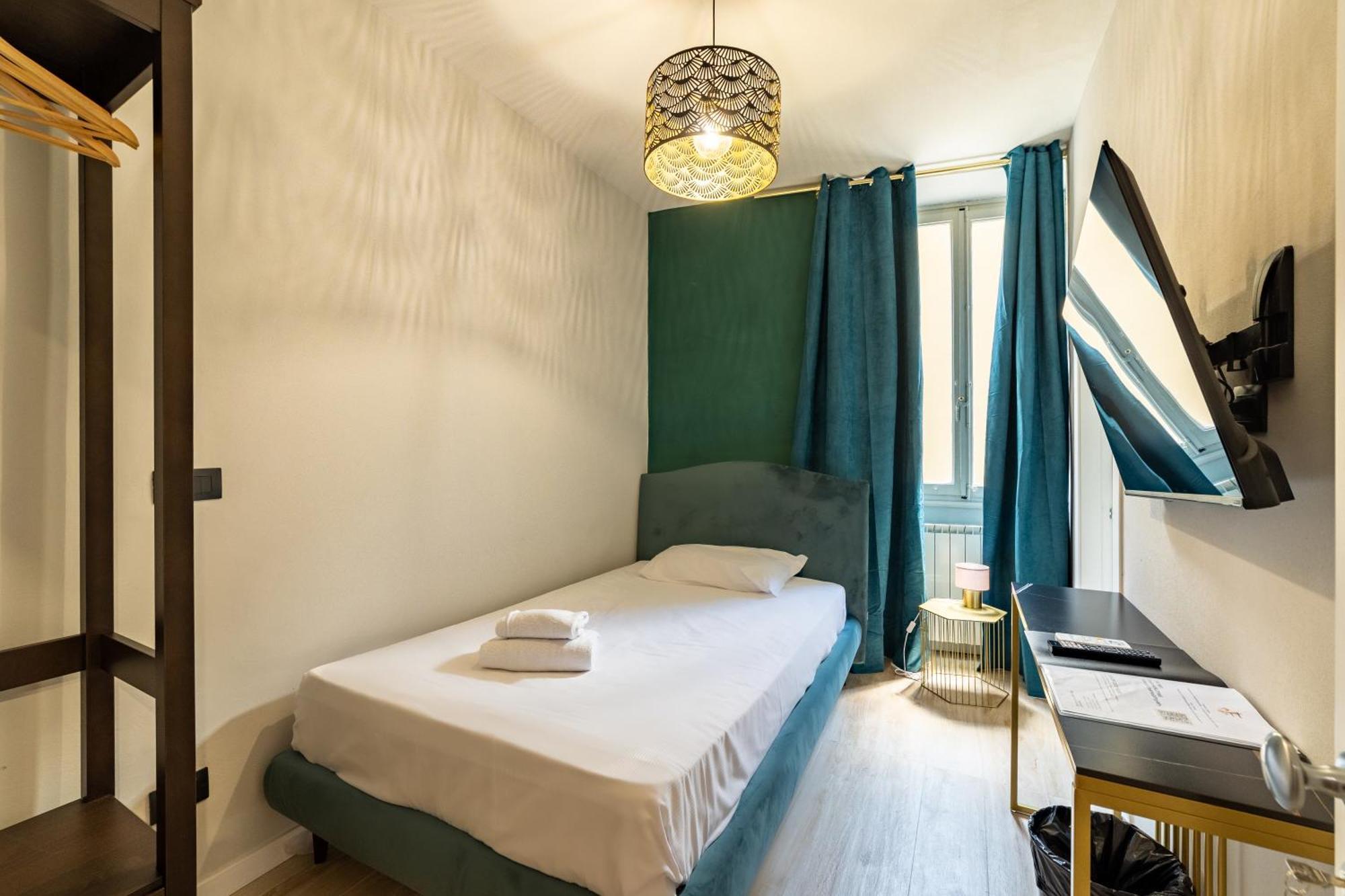 Camera Singola con Bagno Privato