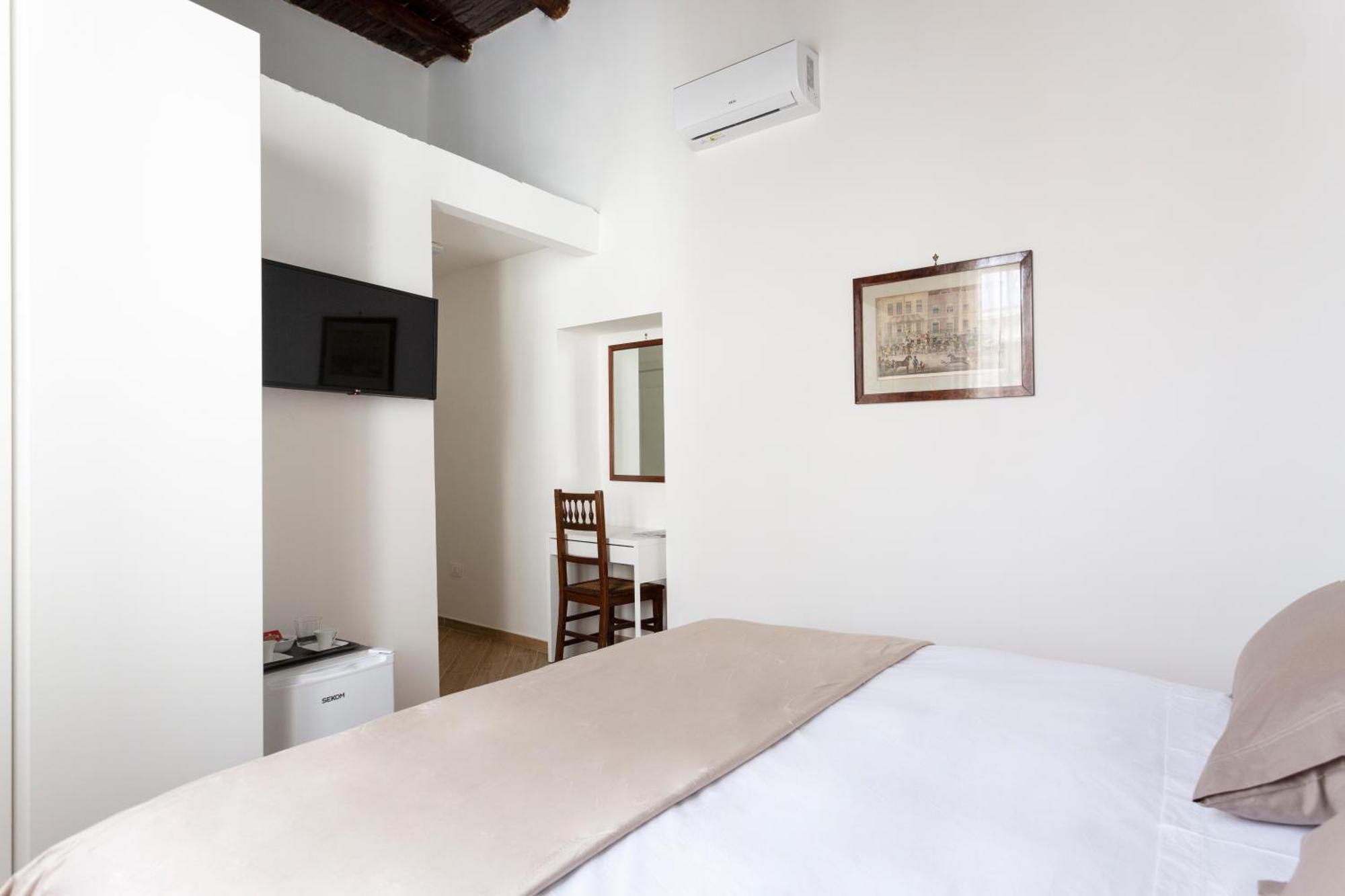 Economy Double or Twin Room,1562881219:JPEG
