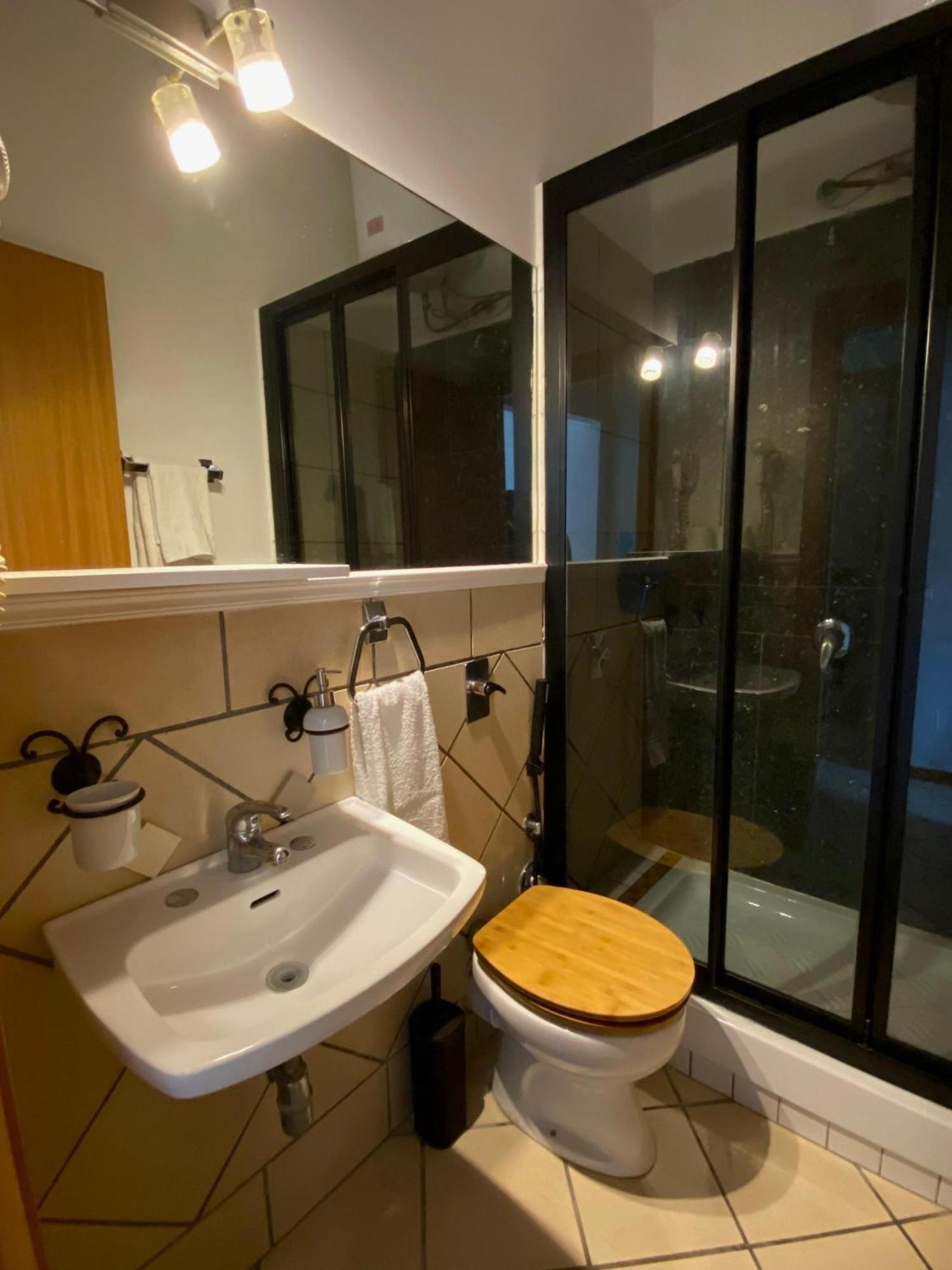 Camera Matrimoniale con Bagno Privato