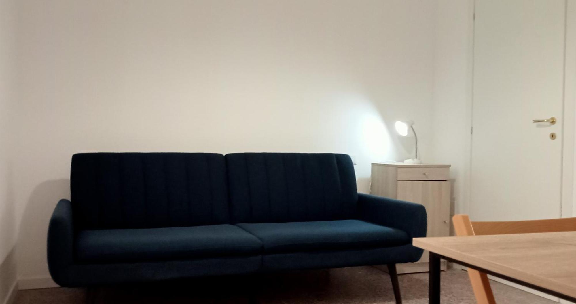 One-Bedroom Standard Apartment