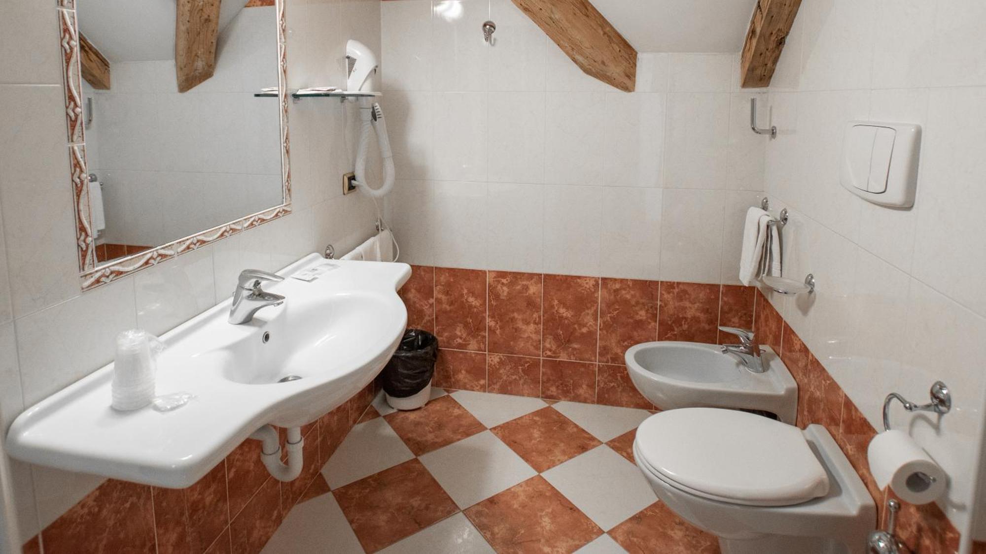 Classic Triple Room