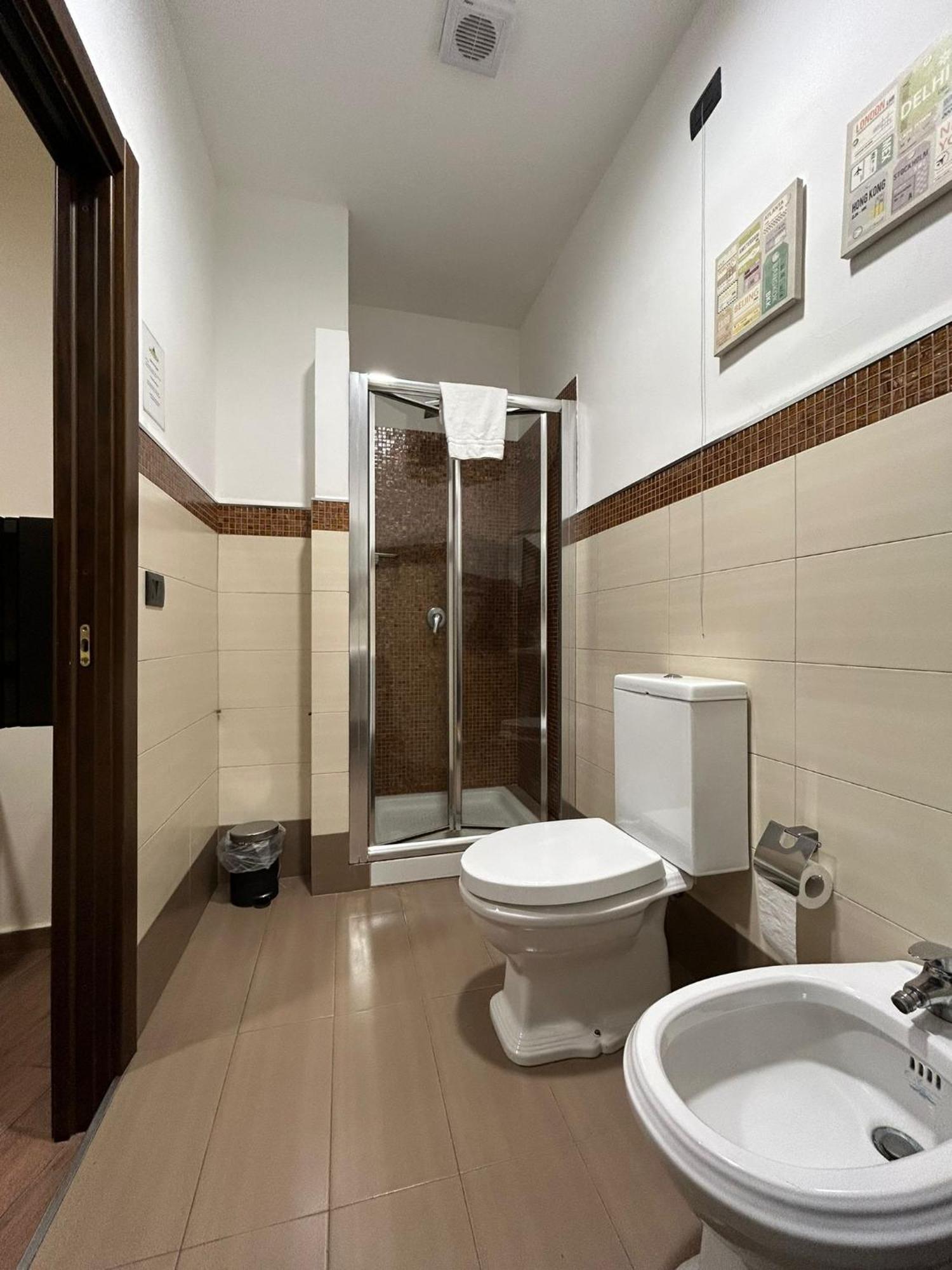 Deluxe Apartment,1598421437:JPEG